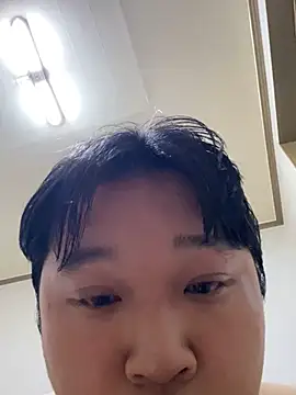 offwhite777 online show from February 2025 01:53:02 PM