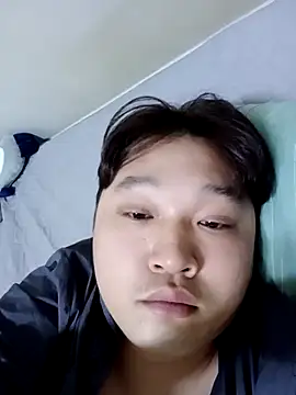 offwhite777 online show from March 2025 12:12:02 PM