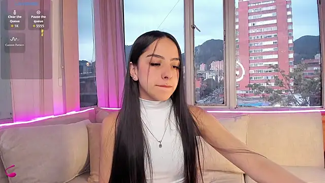 Daphne chers online show from September 2025 09:51:01 PM