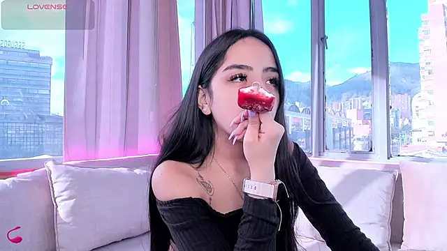 Daphne chers online show from October 2025 09:01:01 PM