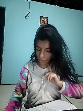 Ariell Kieran online show from November 2025 08:03:02 AM