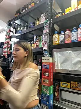 Andrea18 blonde online show from February 2026 08:38:01 PM