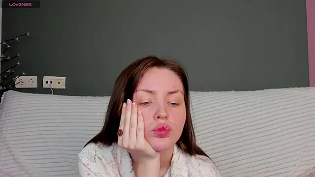 Lora Rosee online show from February 2025 03:20:02 PM