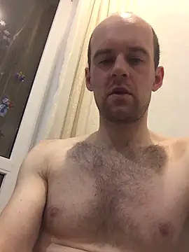 LynnAhNight online show from November 2025 03:39:01 AM