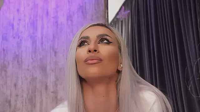 Snapshot of KarlaBart chatting on February 2026 08:12:02 PM KarlaBart online show from February 2026 08:12:02 PM