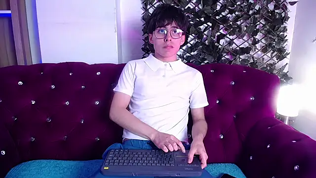 PepperTwink online show from February 2025 01:22:01 PM