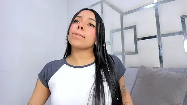 ZoeWan69 online show from November 2025 03:23:01 AM