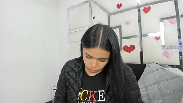 ZoeWan69 online show from February 2026 01:52:02 PM