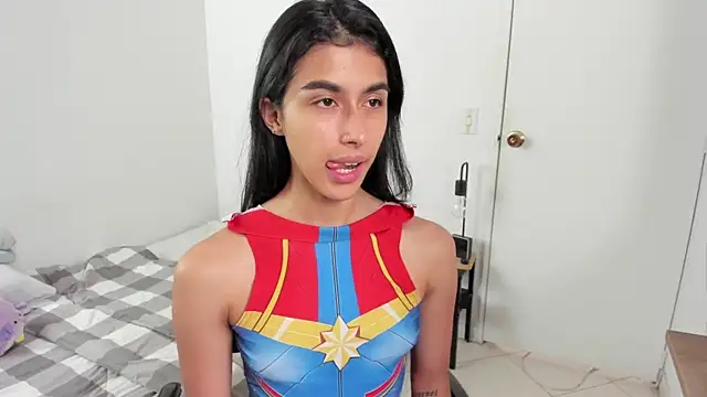 Snapshot of Mazikeen__18 chatting on April 2026 01:27:02 PM Mazikeen 18 online show from April 2026 01:27:02 PM