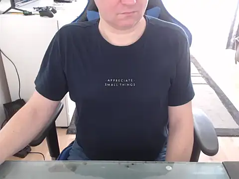 Snapshot of ruplumber chatting on March 2025 08:47:02 AM ruplumber online show from March 2025 08:47:02 AM