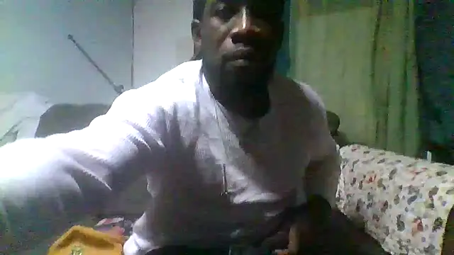 Snapshot of BigDMann40 chatting on April 2026 05:03:01 PM BigDMann40 online show from April 2026 05:03:01 PM