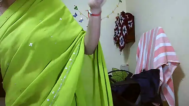 Rubi-Ji online show from November 2025 05:37:02 PM