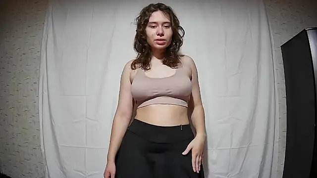 Snapshot of girliemilk chatting on November 2025 10:26:01 PM girliemilk online show from November 2025 10:26:01 PM