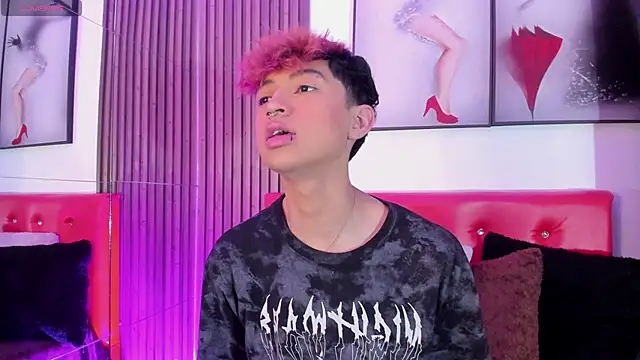 Snapshot of Allen_Starck chatting on October 2025 01:53:02 AM Allen Starck online show from October 2025 01:53:02 AM