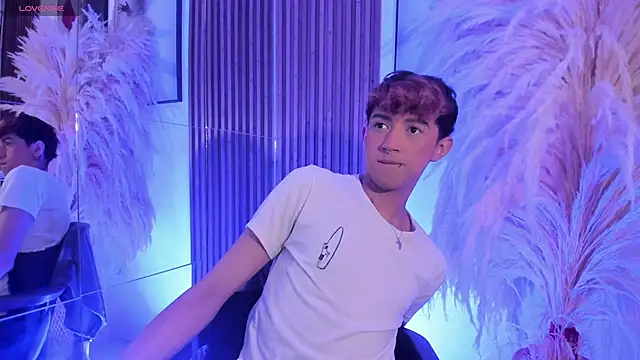 Snapshot of Allen_Starck chatting on November 2025 03:16:02 AM Allen Starck online show from November 2025 03:16:02 AM