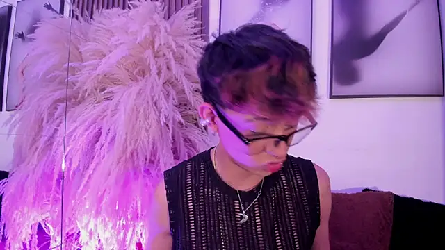 Snapshot of Allen_Starck chatting on November 2025 02:28:02 AM Allen Starck online show from November 2025 02:28:02 AM