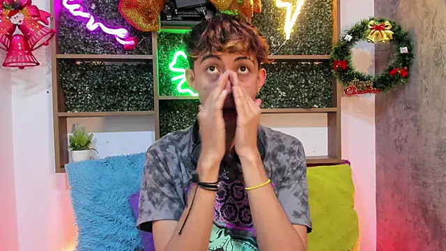 Snapshot of Allen_Starck chatting on November 2025 03:27:02 AM Allen Starck online show from November 2025 03:27:02 AM