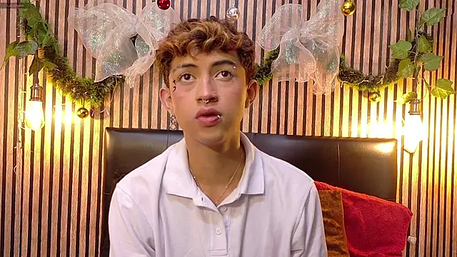 Snapshot of Allen_Starck chatting on December 2025 08:50:02 PM Allen Starck online show from December 2025 08:50:02 PM