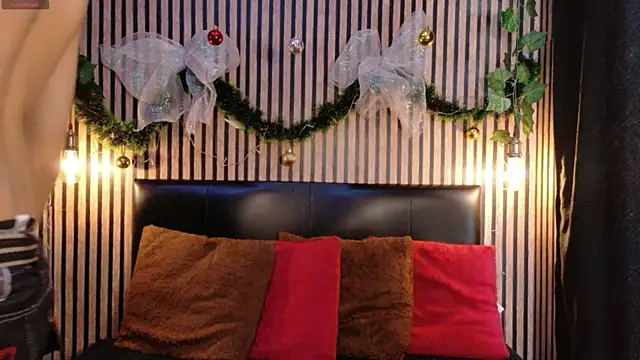 Snapshot of Allen_Starck chatting on December 2025 08:36:02 PM Allen Starck online show from December 2025 08:36:02 PM