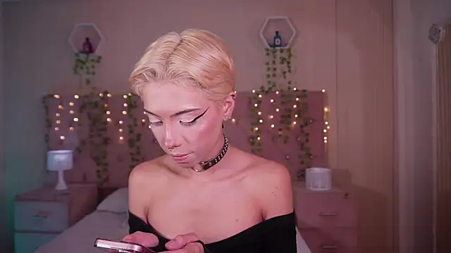 Snapshot of soidai_miiu chatting on October 2025 01:39:02 PM soidai miiu online show from October 2025 01:39:02 PM