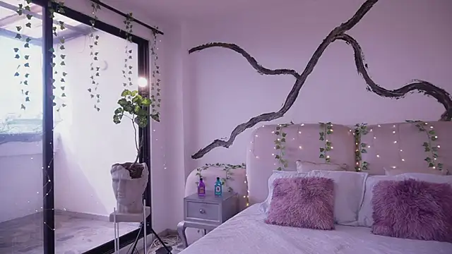 Snapshot of soidai_miiu chatting on October 2025 07:44:02 PM soidai miiu online show from October 2025 07:44:02 PM