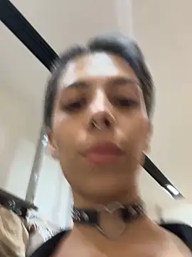 Snapshot of soidai_miiu chatting on November 2025 07:43:01 PM soidai miiu online show from November 2025 07:43:01 PM