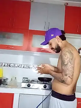 Snapshot of Elgroney23 chatting on March 2026 07:14:01 AM Elgroney23 online show from March 2026 07:14:01 AM