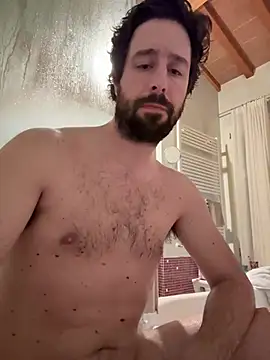 Snapshot of Ovett086 chatting on March 2026 10:07:01 PM Ovett086 online show from March 2026 10:07:01 PM