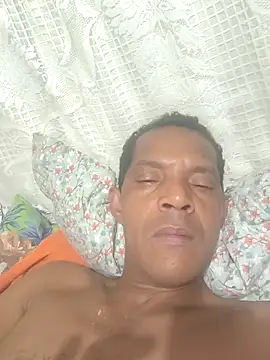 Renato571 online show from September 2025 01:17:01 AM