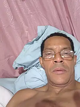 Renato571 online show from July 2026 12:15:02 AM