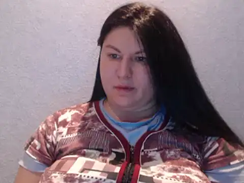 KiraSwee online show from February 2025 05:58:01 PM