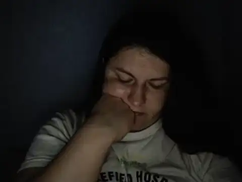 KiraSwee online show from September 2025 06:08:01 PM