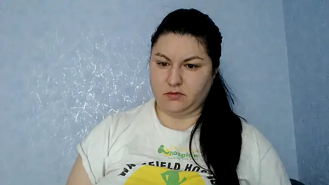 KiraSwee online show from November 2025 06:59:01 AM