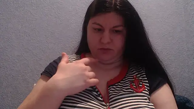 KiraSwee online show from January 2026 07:06:02 PM