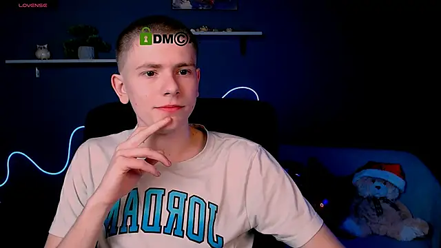 Snapshot of jimmie_hot chatting on February 2025 07:54:01 PM jimmie hot online show from February 2025 07:54:01 PM