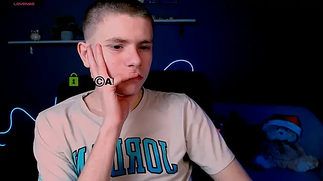 Snapshot of jimmie_hot chatting on February 2025 10:59:01 PM jimmie hot online show from February 2025 10:59:01 PM