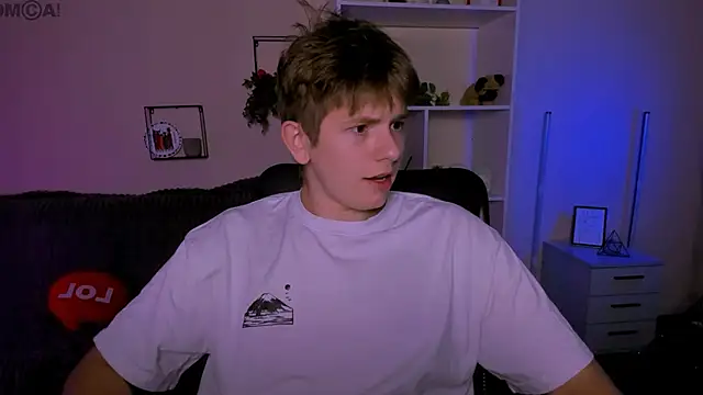 Snapshot of jimmie_hot chatting on October 2025 01:20:01 PM jimmie hot online show from October 2025 01:20:01 PM