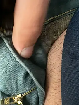 Snapshot of sark0606 chatting on February 2025 12:37:02 PM sark0606 online show from February 2025 12:37:02 PM