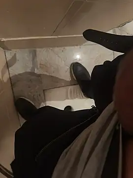 Snapshot of sark0606 chatting on February 2026 04:35:02 PM sark0606 online show from February 2026 04:35:02 PM