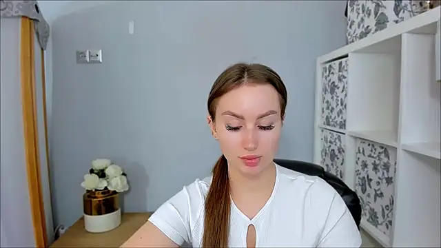 DonnaCam online show from October 2025 02:40:01 PM