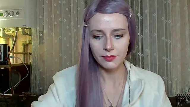 LuminousLady online show from March 2025 06:32:01 PM