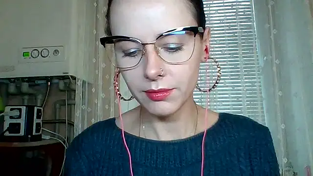 LuminousLady online show from September 2025 07:24:02 AM