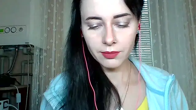 LuminousLady online show from October 2025 06:25:01 AM