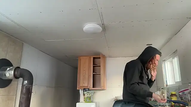 Snapshot of redone8in chatting on February 2025 05:40:02 PM redone8in online show from February 2025 05:40:02 PM