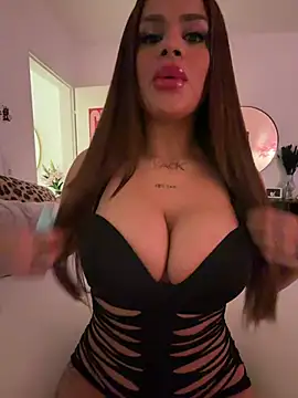 mrsbellanova online show from May 2026 08:14:02 PM
