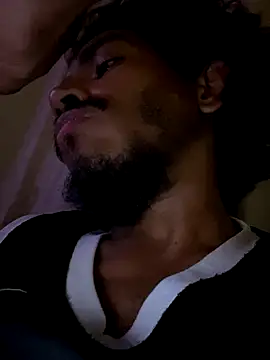 Mineirinho043 online show from November 2025 12:58:01 AM