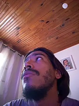 Mineirinho043 online show from February 2026 03:49:02 PM