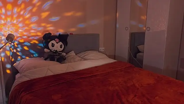 Mia Luw online show from September 2025 01:51:02 AM