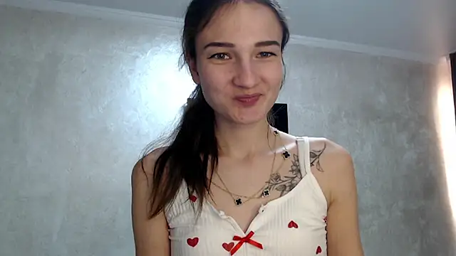 RoyalDessertt online show from December 2025 08:45:01 AM