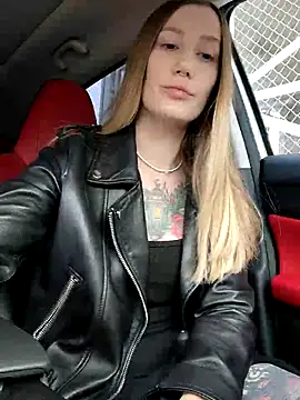 Snapshot of Pussy_Drive03 chatting on September 2025 07:00:01 AM Pussy Drive03 online show from September 2025 07:00:01 AM